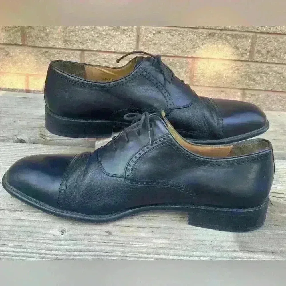 Mezlan leather shoe